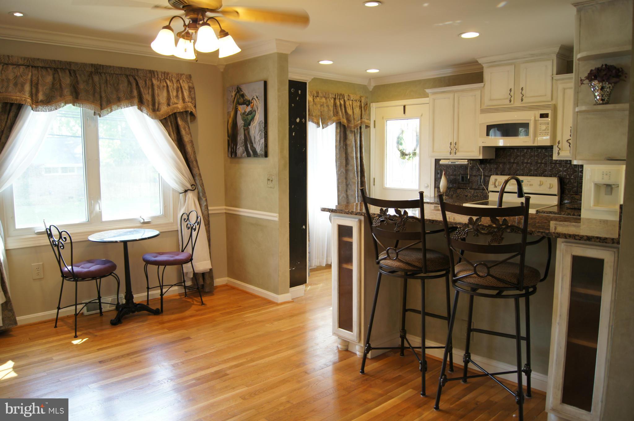 332 Aigburth Road Towson, MD 21286 - Photo 6 of 30 All rooms freshly painted.