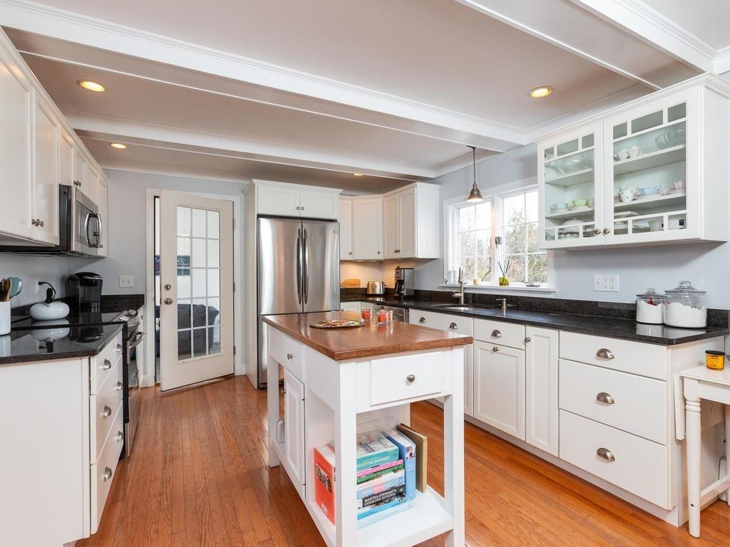 207 High Road Newbury, MA 01951 - Photo 3 of 32 Gallery Image 3