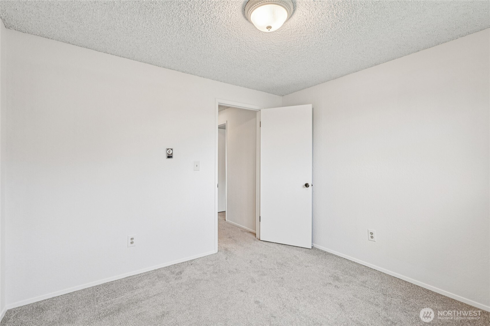 7909 218th Street Southwest, Unit 4 Edmonds, WA 98026 - Photo 22 of 29 a view of an empty room