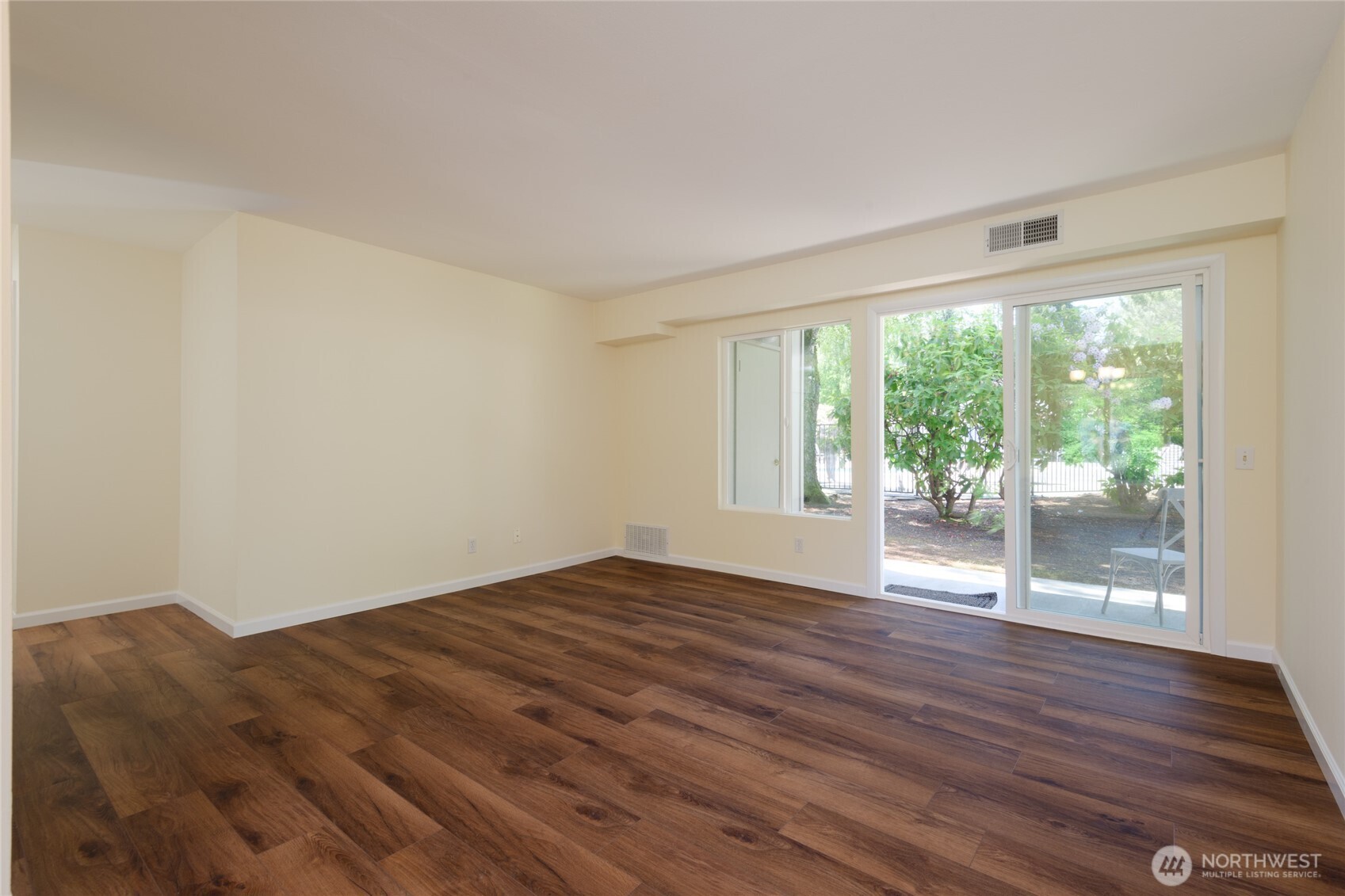 5029 84th Street Southwest Mukilteo, WA 98275 - Photo 7 of 16 a view of empty room with wooden floor and floor