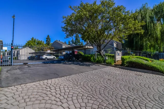 $280,000 | 9101 Newhall Drive, Unit 31, Sacramento, CA 95826