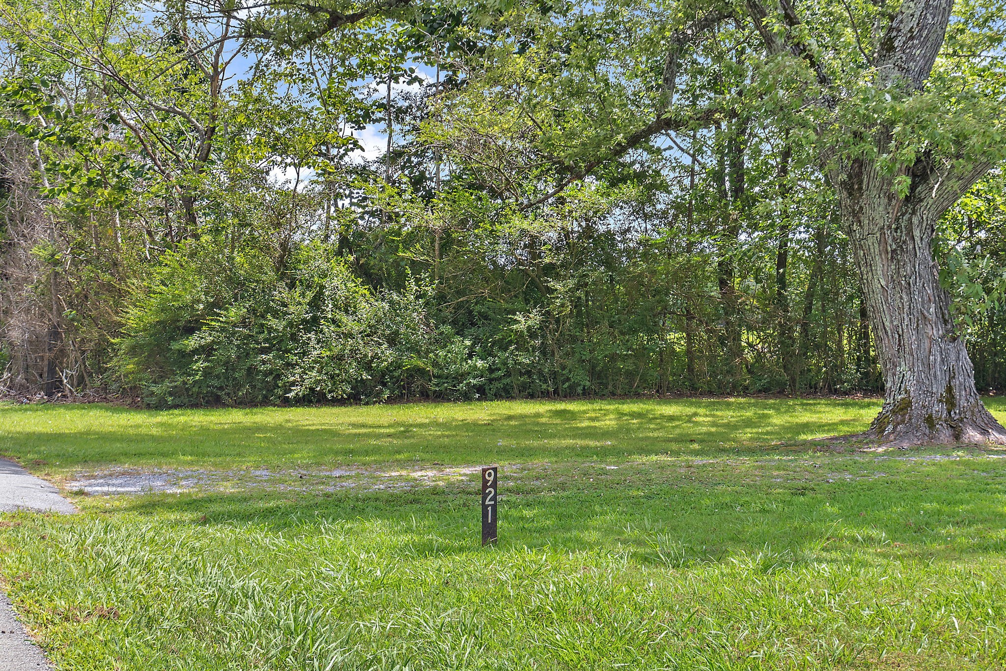 921 Yellow Creek Road Dickson, TN 37055 - Photo 19 of 32