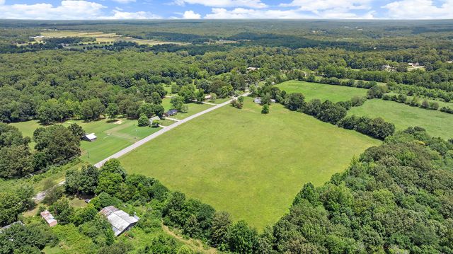 $650,000 | 921 Yellow Creek Road, Dickson, TN 37055
