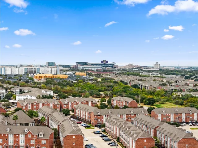 $2,000 | 1198 Jones-Butler Road, Unit 1003, College Station, TX 77840