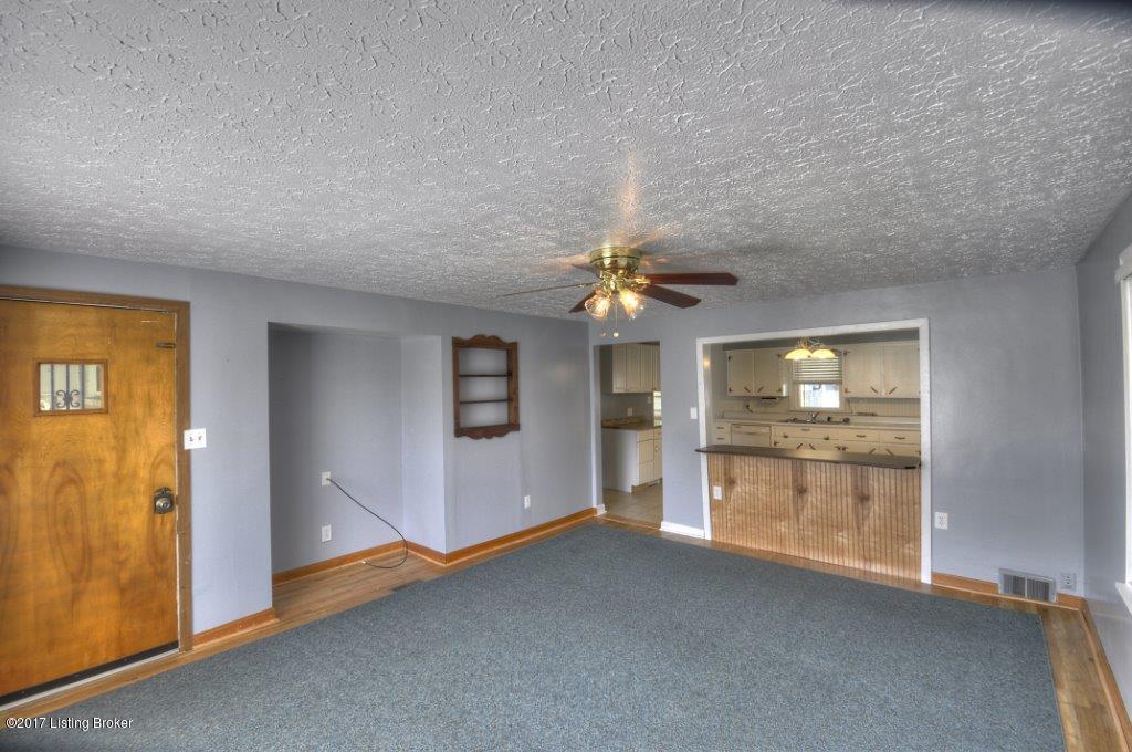 8202 Terry Road Louisville, KY 40258 - Photo 4 of 34 _DSC0043_4_5