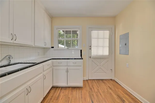 $1,800 | 2102 Enfield Road, Unit D, Austin, TX 78703