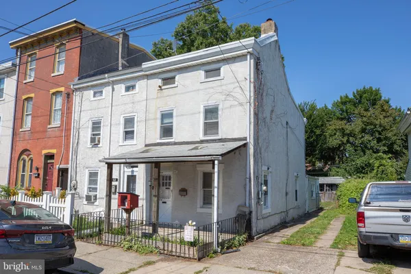 $1,700 | 470 Conarroe Street, Philadelphia, PA 19128