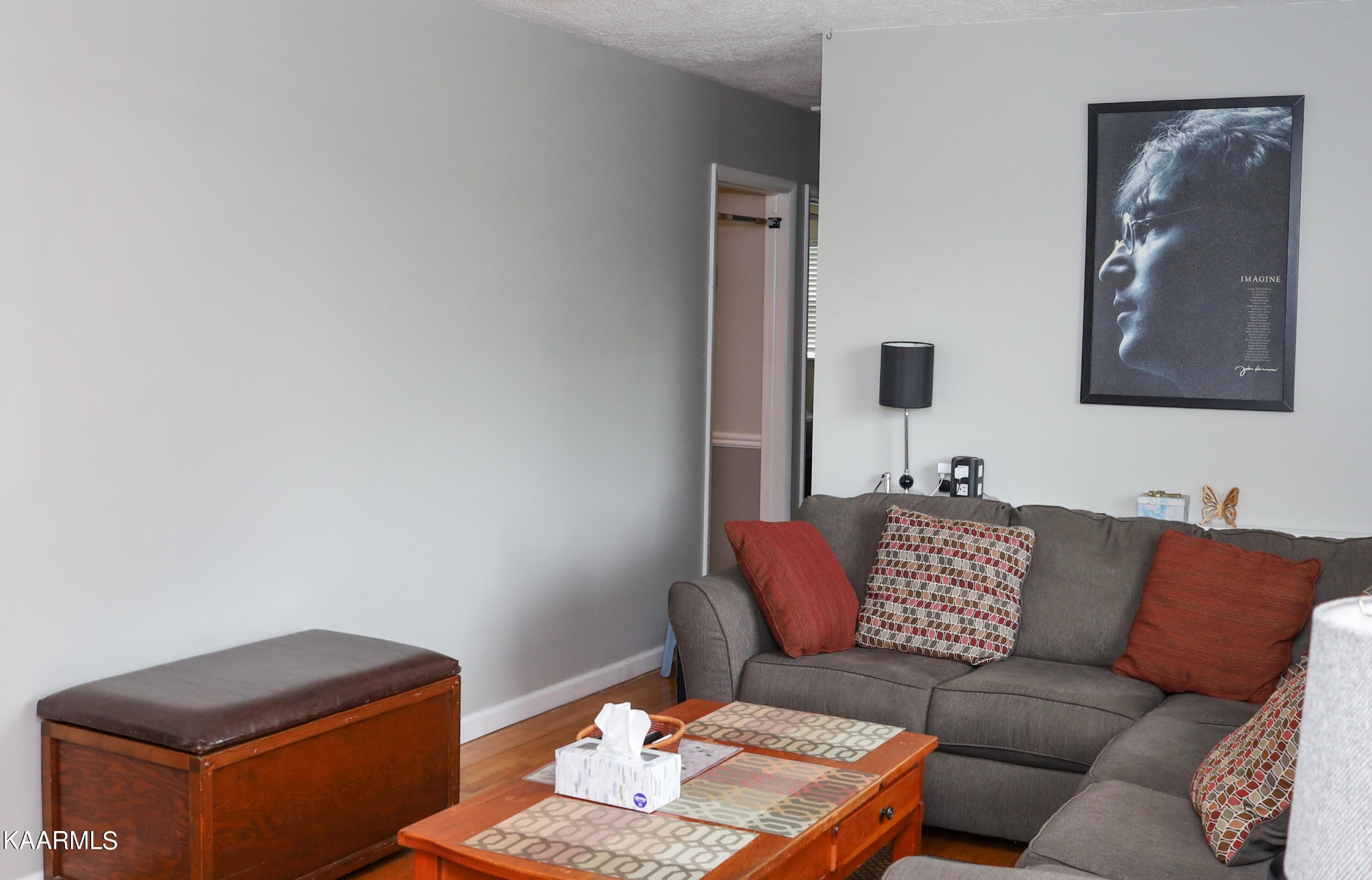 4105 Sullivan Road Knoxville, TN 37921 - Photo 32 of 45 a living room with furniture