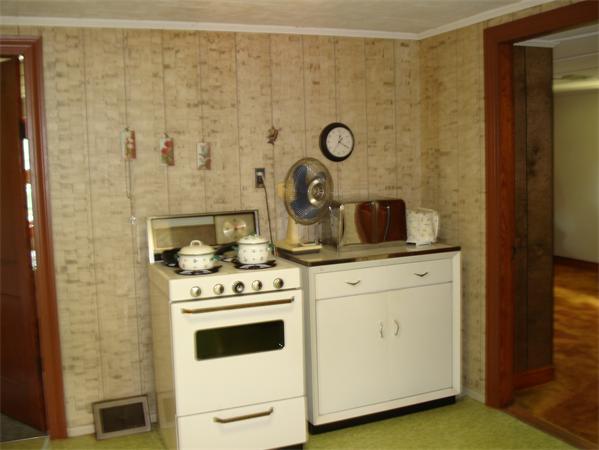 8 Mt Henry Road Shirley, MA 01464 - Photo 4 of 23