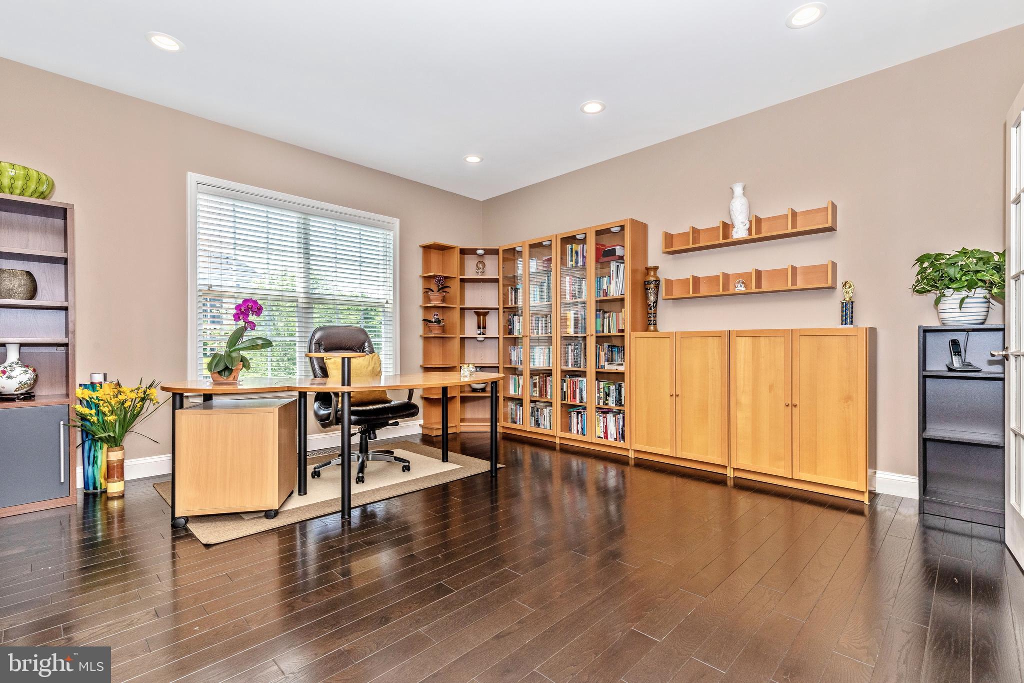 18510 Cornflower Road Boyds, MD 20841 - Photo 17 of 100 So much room!