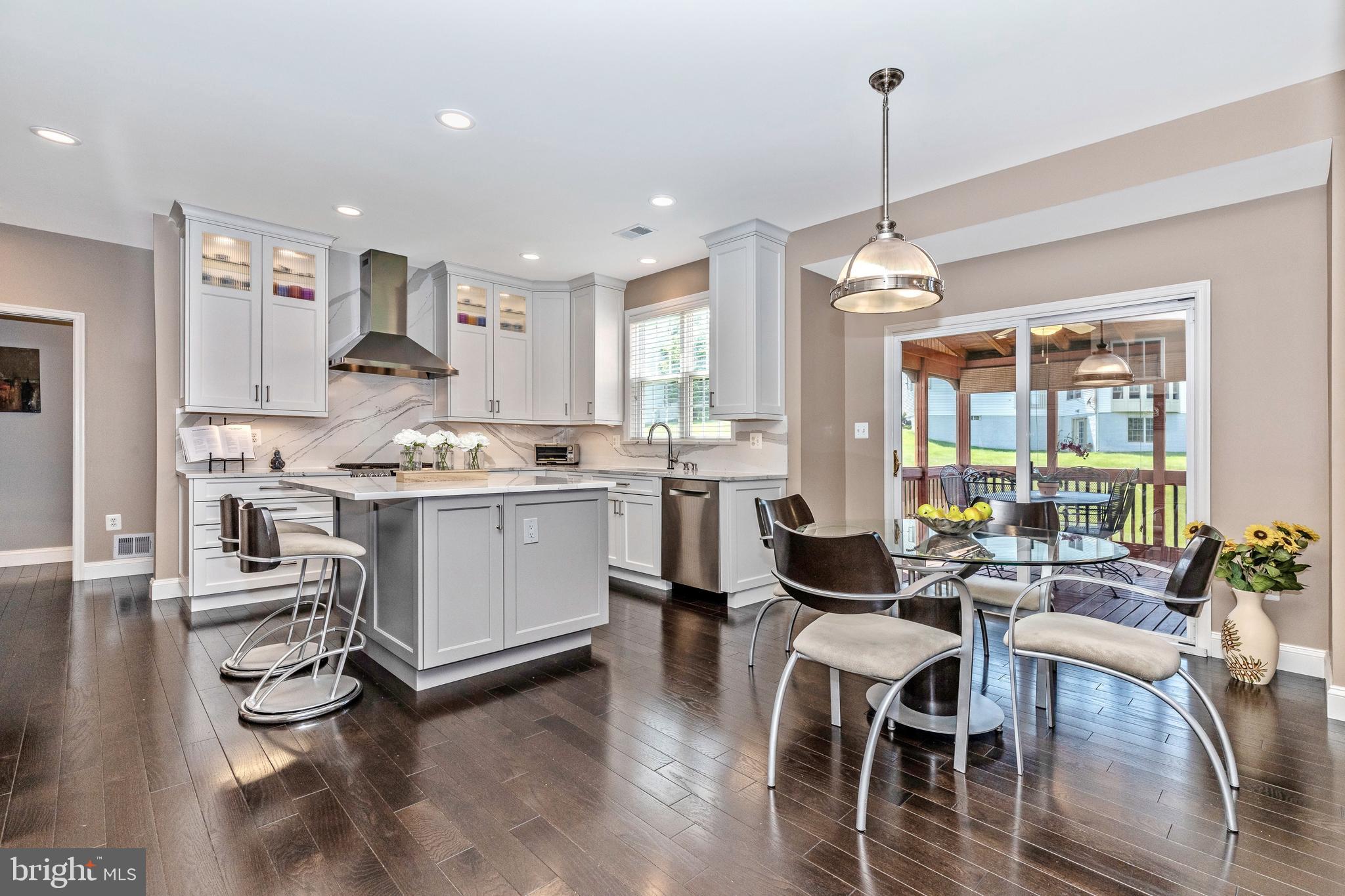 18510 Cornflower Road Boyds, MD 20841 - Photo 26 of 100 Remodeled kitchen-Brookhaven cabinets