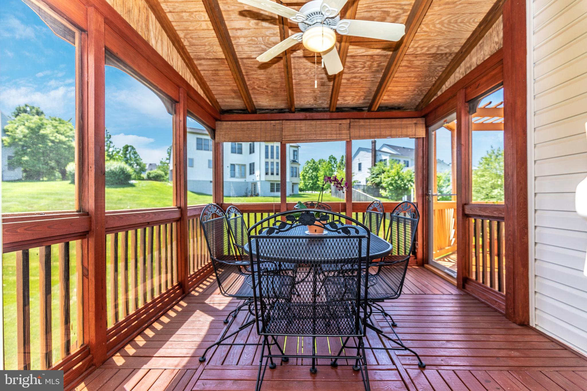 18510 Cornflower Road Boyds, MD 20841 - Photo 5 of 100 Fabulous screened porch