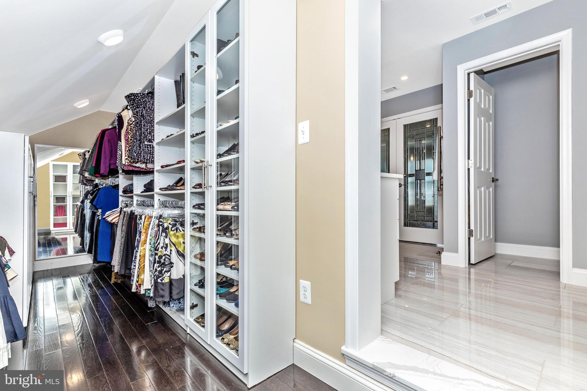 18510 Cornflower Road Boyds, MD 20841 - Photo 65 of 100 Custom cabinets,with drawer chest/wardrobeThis is
