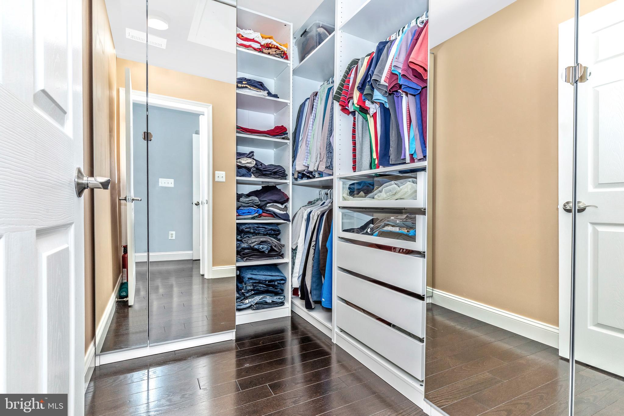 18510 Cornflower Road Boyds, MD 20841 - Photo 66 of 100 Even the second walk-in closet is custom