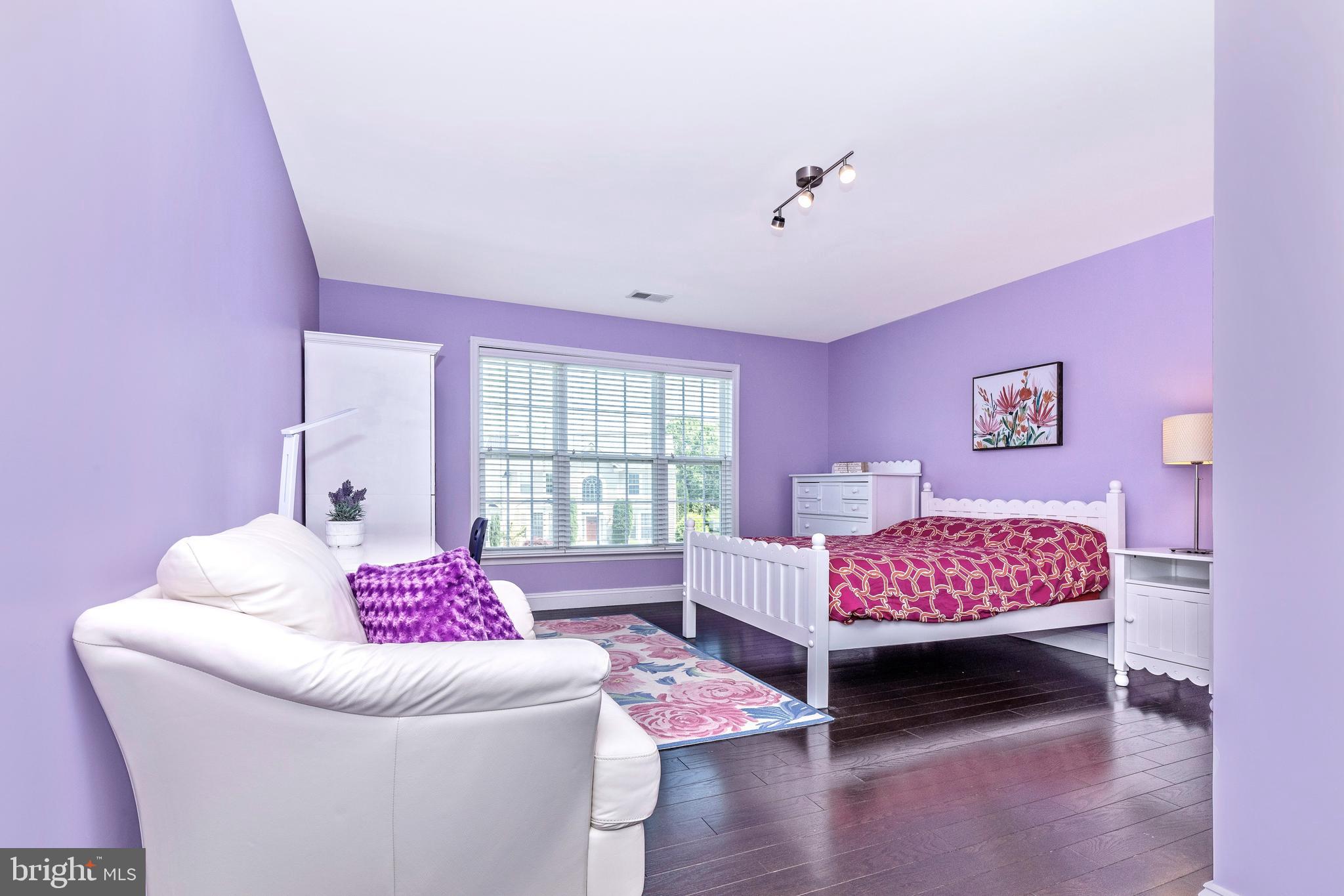 18510 Cornflower Road Boyds, MD 20841 - Photo 67 of 100 Bedroom 2 with it's own bathroom