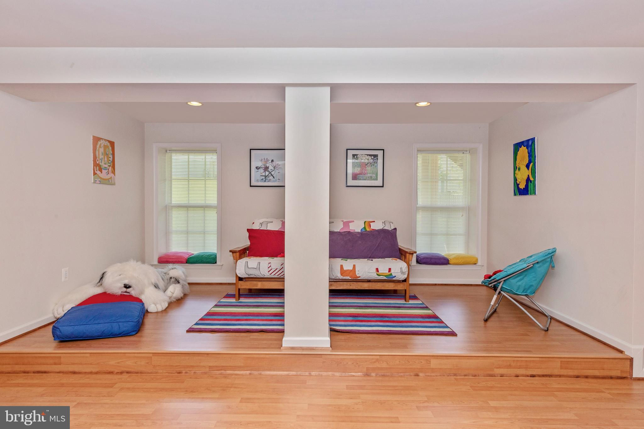 18510 Cornflower Road Boyds, MD 20841 - Photo 77 of 100 Play area or make it what you want!