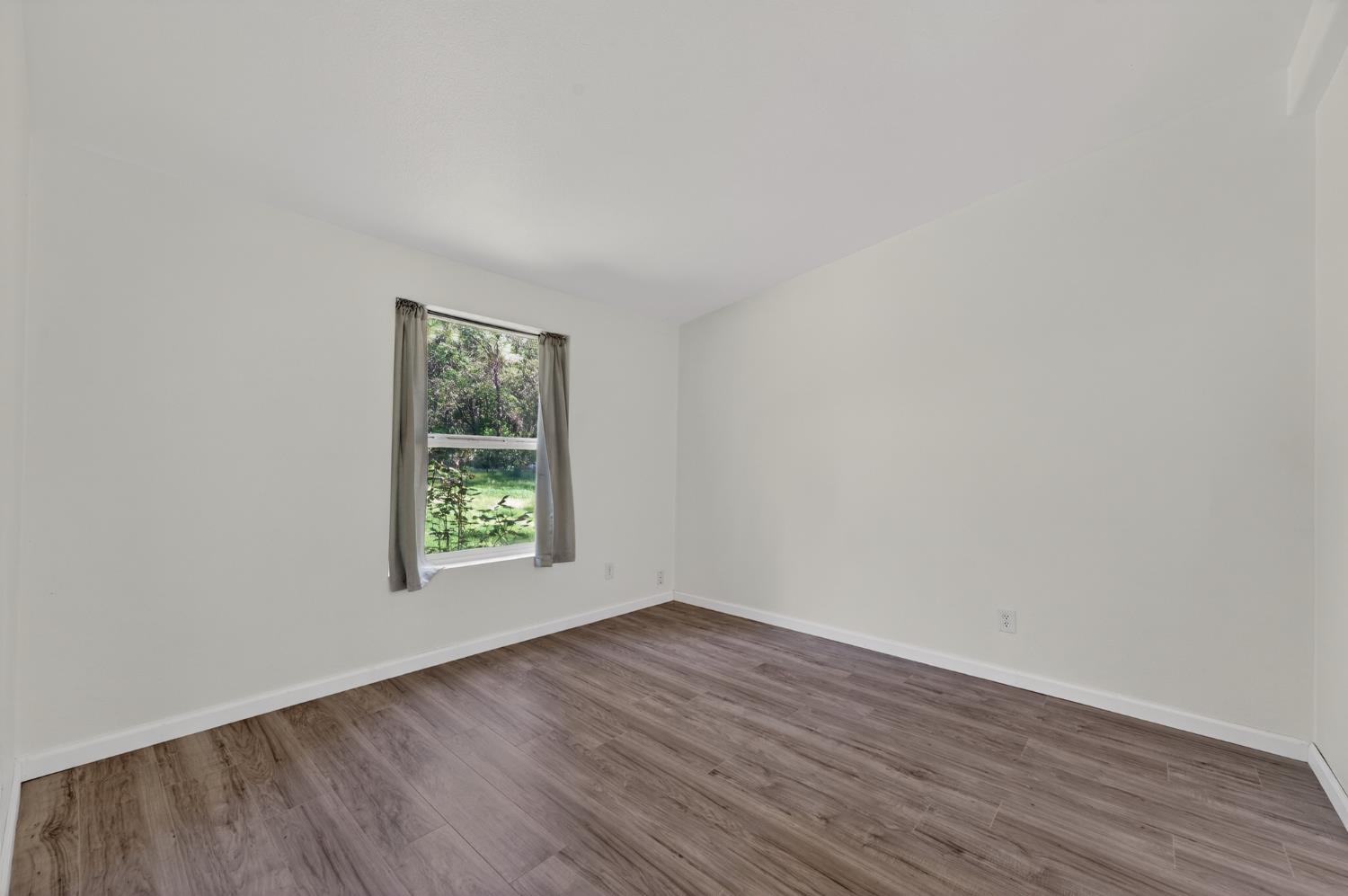 14319 Oregon Peak Road Dobbins, CA 95935 - Photo 18 of 41