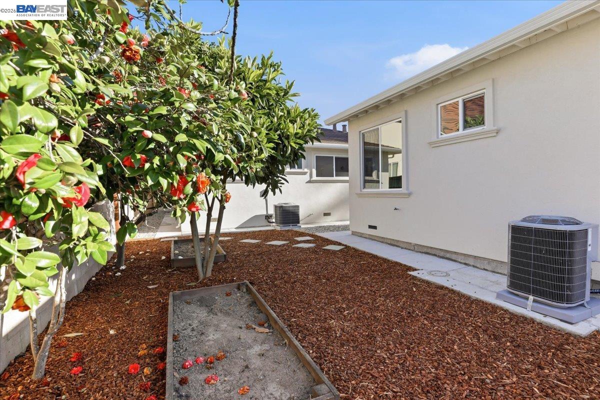 4519 Edwards Lane Castro Valley, CA 94546 - Photo 44 of 46 a view of backyard of the house