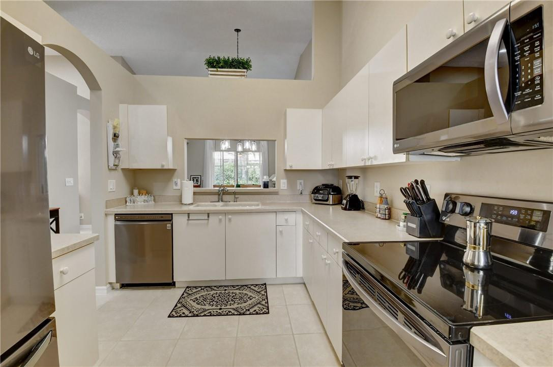 6229 Heliconia Road Delray Beach, FL 33484 - Photo 15 of 55 Photo 15