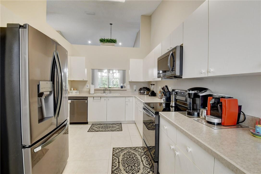 6229 Heliconia Road Delray Beach, FL 33484 - Photo 16 of 55 Photo 16