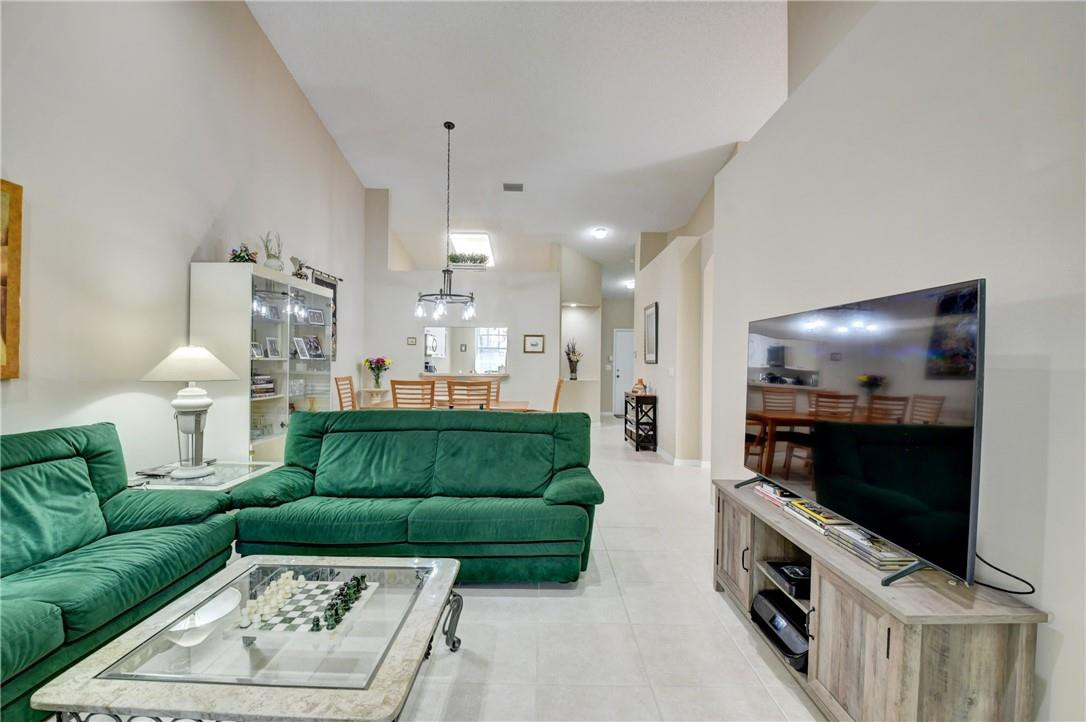 6229 Heliconia Road Delray Beach, FL 33484 - Photo 10 of 55 Photo 10