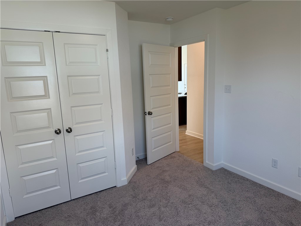 109 Womble Loop Caldwell, TX 77836 - Photo 6 of 10