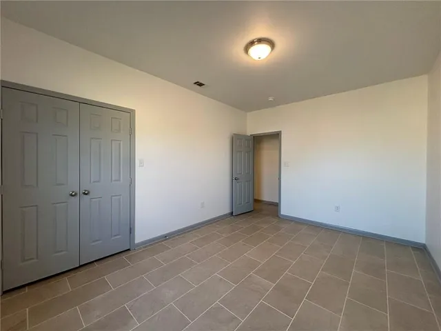 $1,750 | 5127 Oak Drive, Marrero, LA 70072