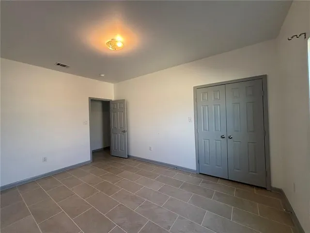 $1,750 | 5127 Oak Drive, Marrero, LA 70072