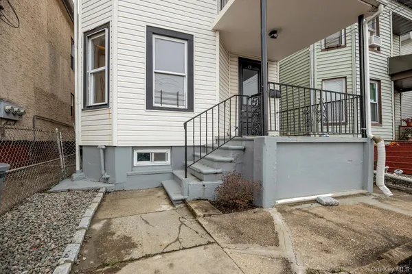 $699,999 | 13 Beach Street, Mount Vernon, NY 10550