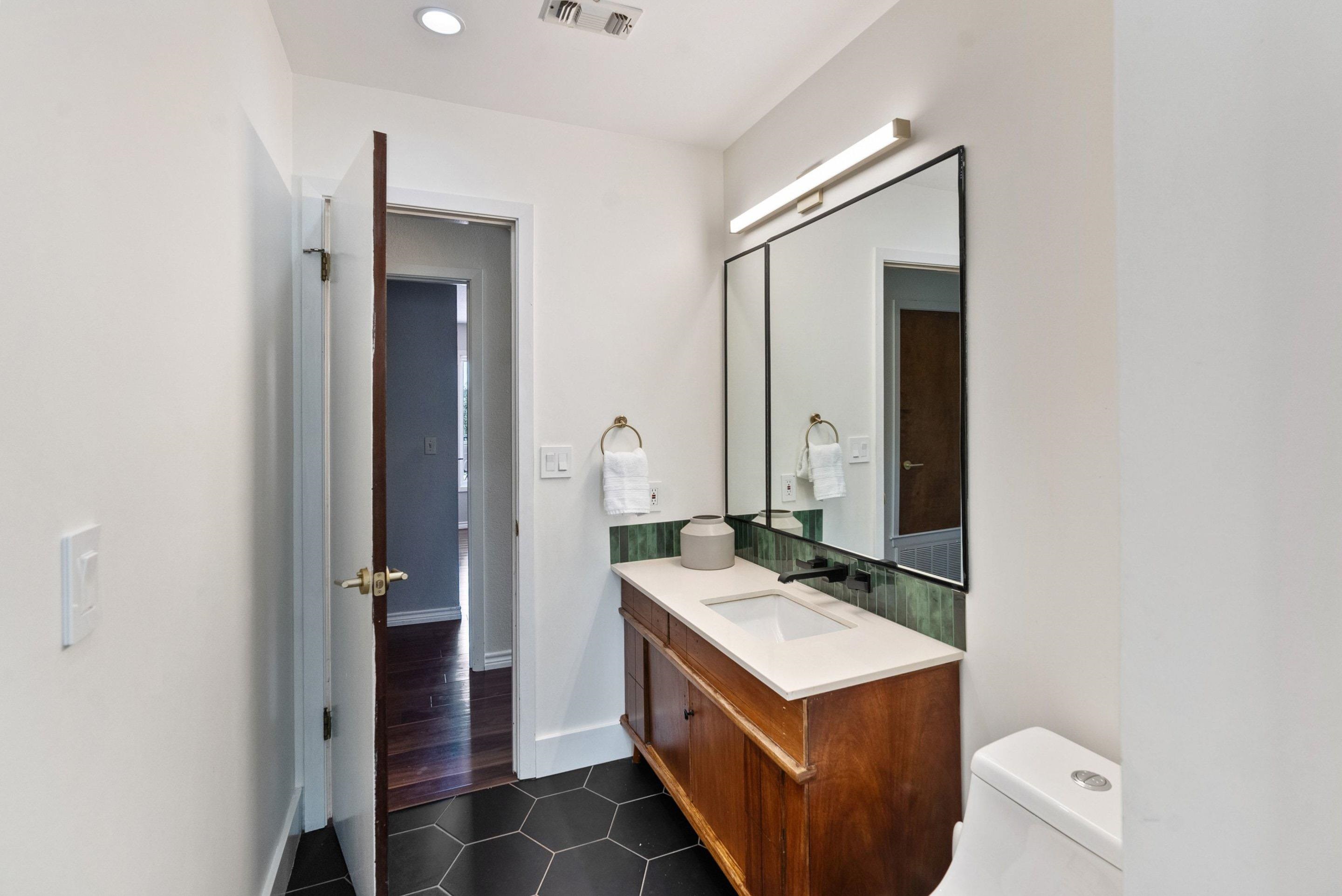 18205 Ridge Road Lago Vista, TX 78645 - Photo 30 of 34 Gallery Image 30