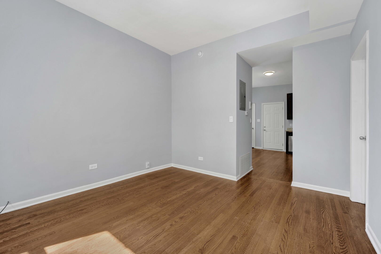 3340 South Carpenter Street, Unit 2F Chicago, IL 60608 - Photo 5 of 15