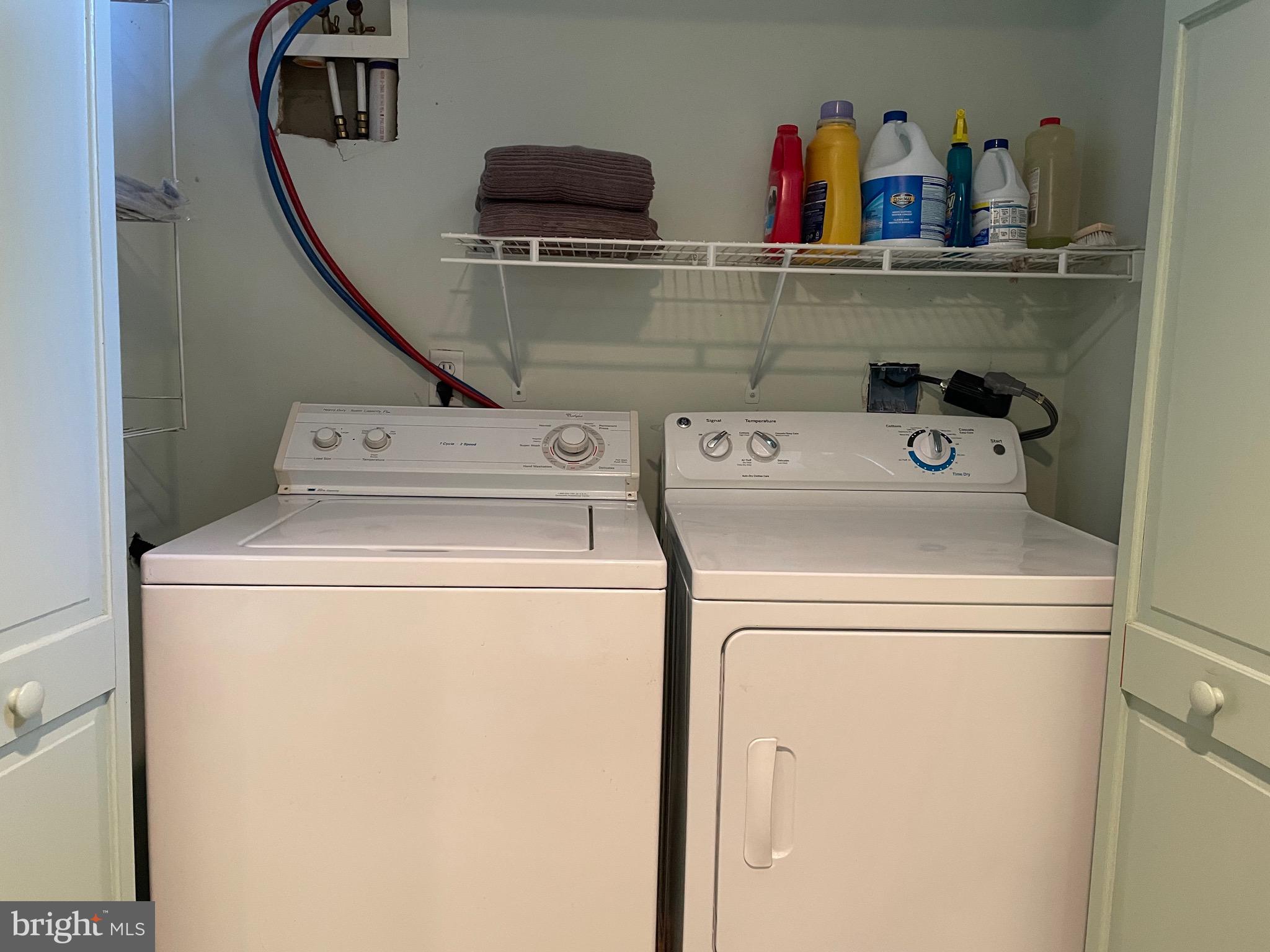 521 Dearing Road Huntly, VA 22640 - Photo 26 of 40 a utility room with dryer and washer