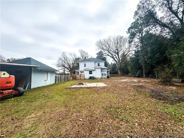 a view of a house with a outdoor space