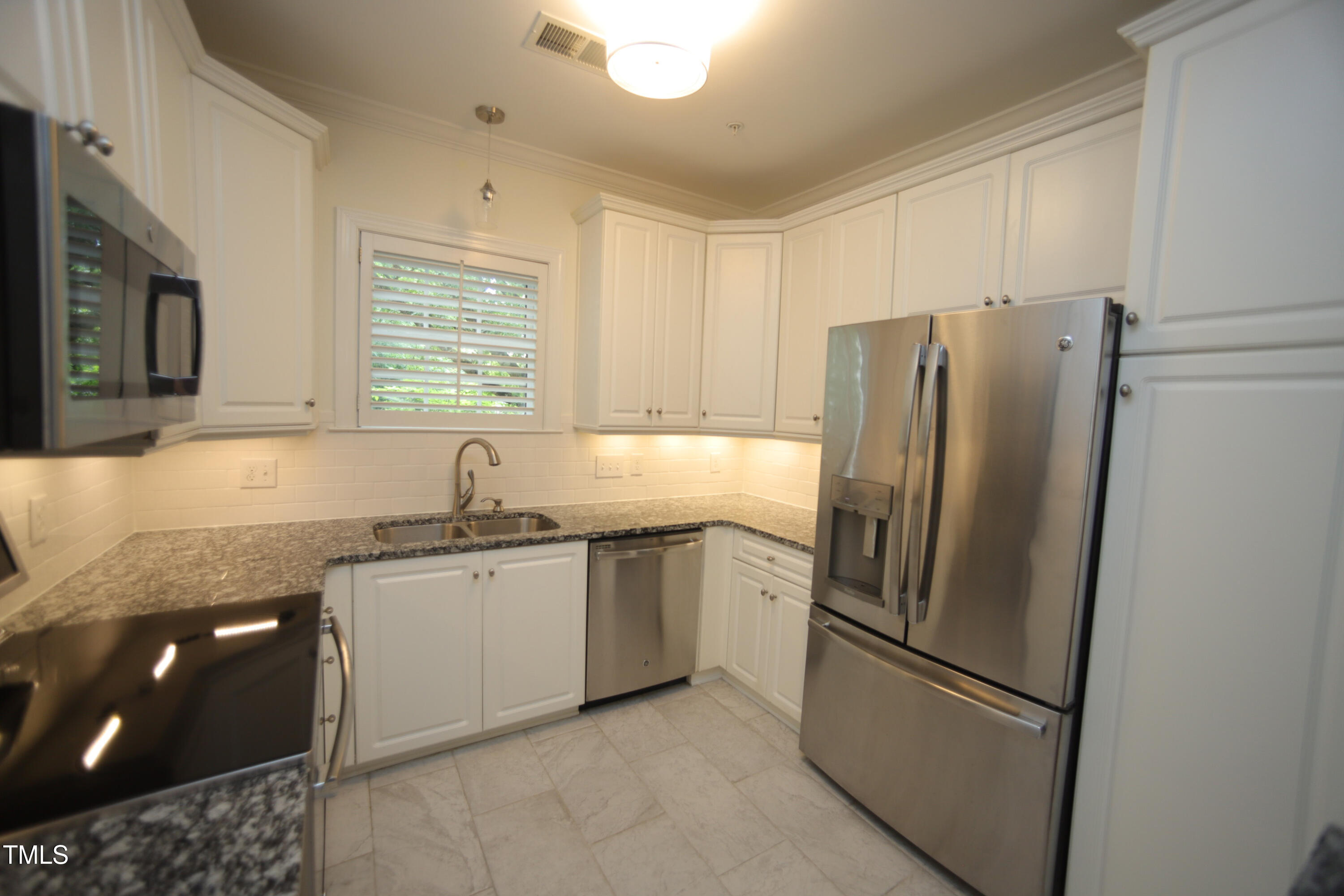 116 Northbrook Drive, Unit 105 Raleigh, NC 27609 - Photo 15 of 38 116 Northbrook Drive Unit 105M