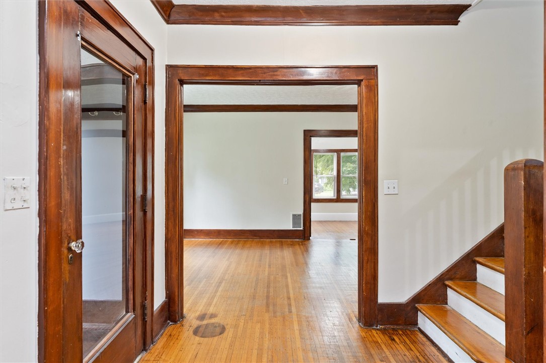 19 Genesee Park Boulevard Rochester, NY 14611 - Photo 8 of 50
