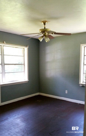 954 Kenny Street Mobile, AL 36606 - Photo 9 of 12