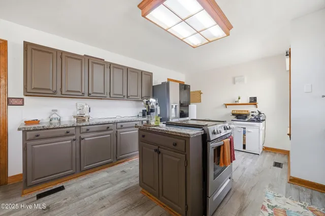 $405,000 | 1801 Vine Street, Elizabeth City, NC 27909