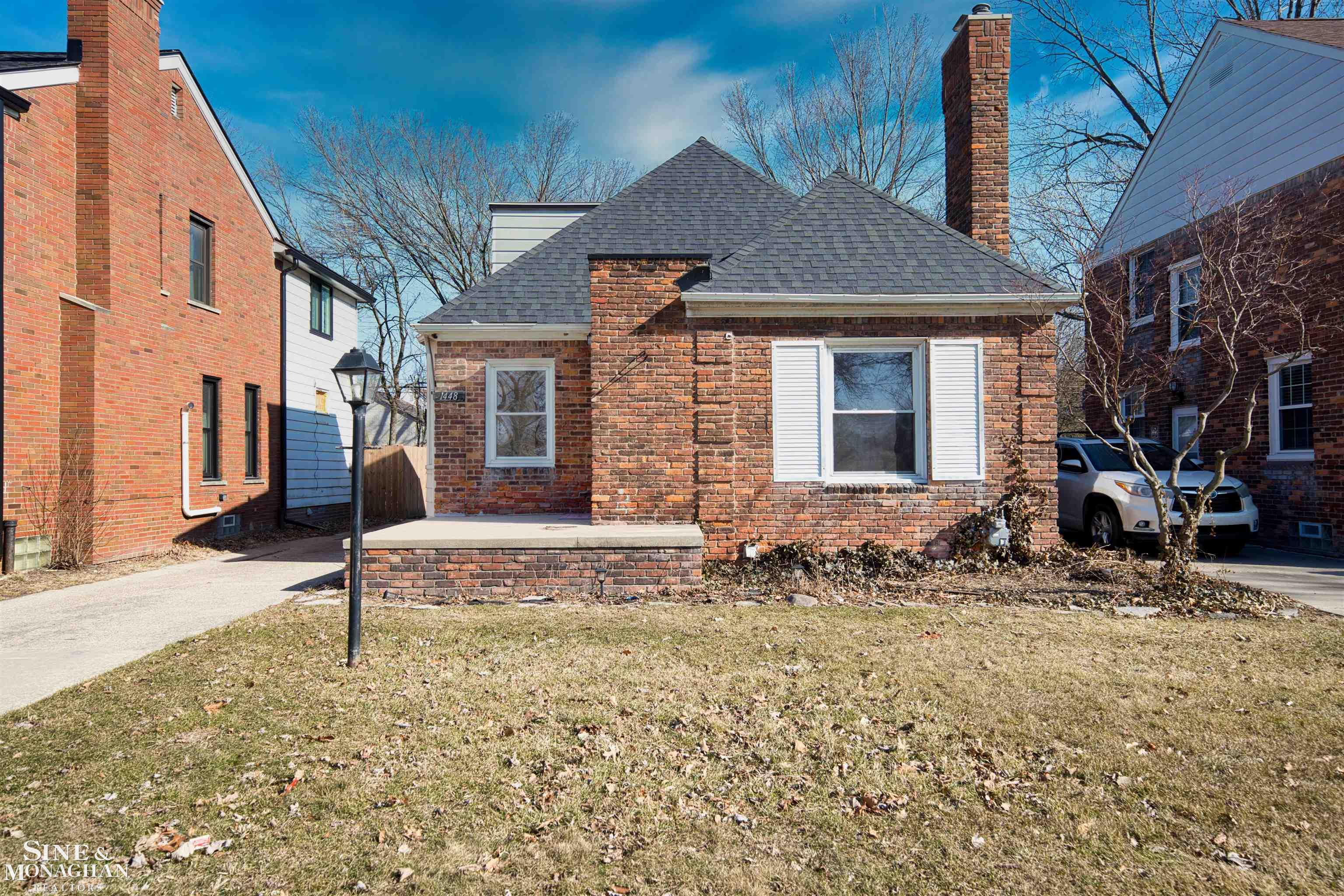 1448 Vernier Road Grosse Pointe, MI 48236 - Photo 2 of 27 50169061-23664a20-ebca-42f8-ac63-b5a43baa1ec4.JPG