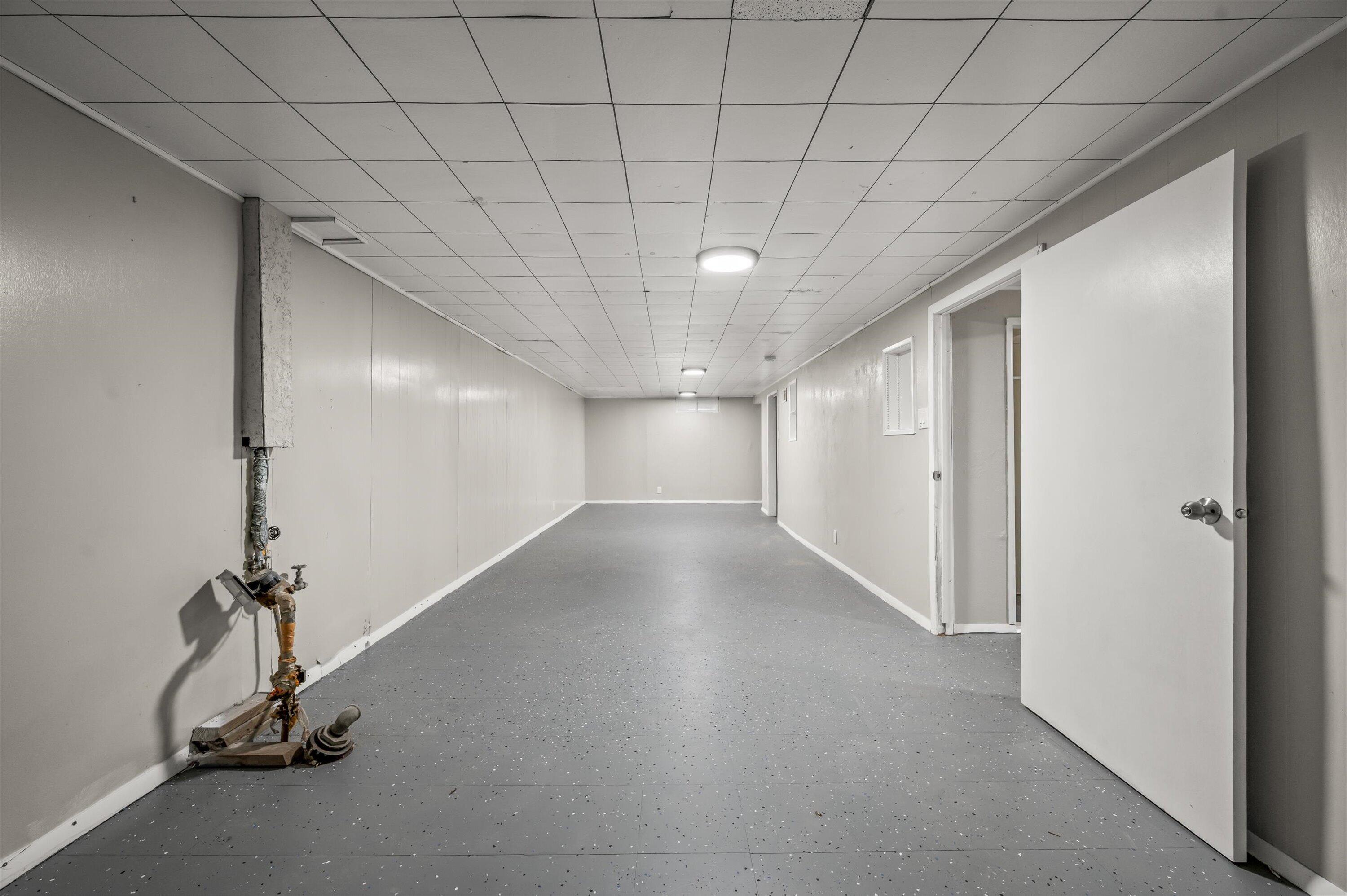 5863 North 62nd Street Milwaukee, WI 53218 - Photo 11 of 20 15-DSC7578