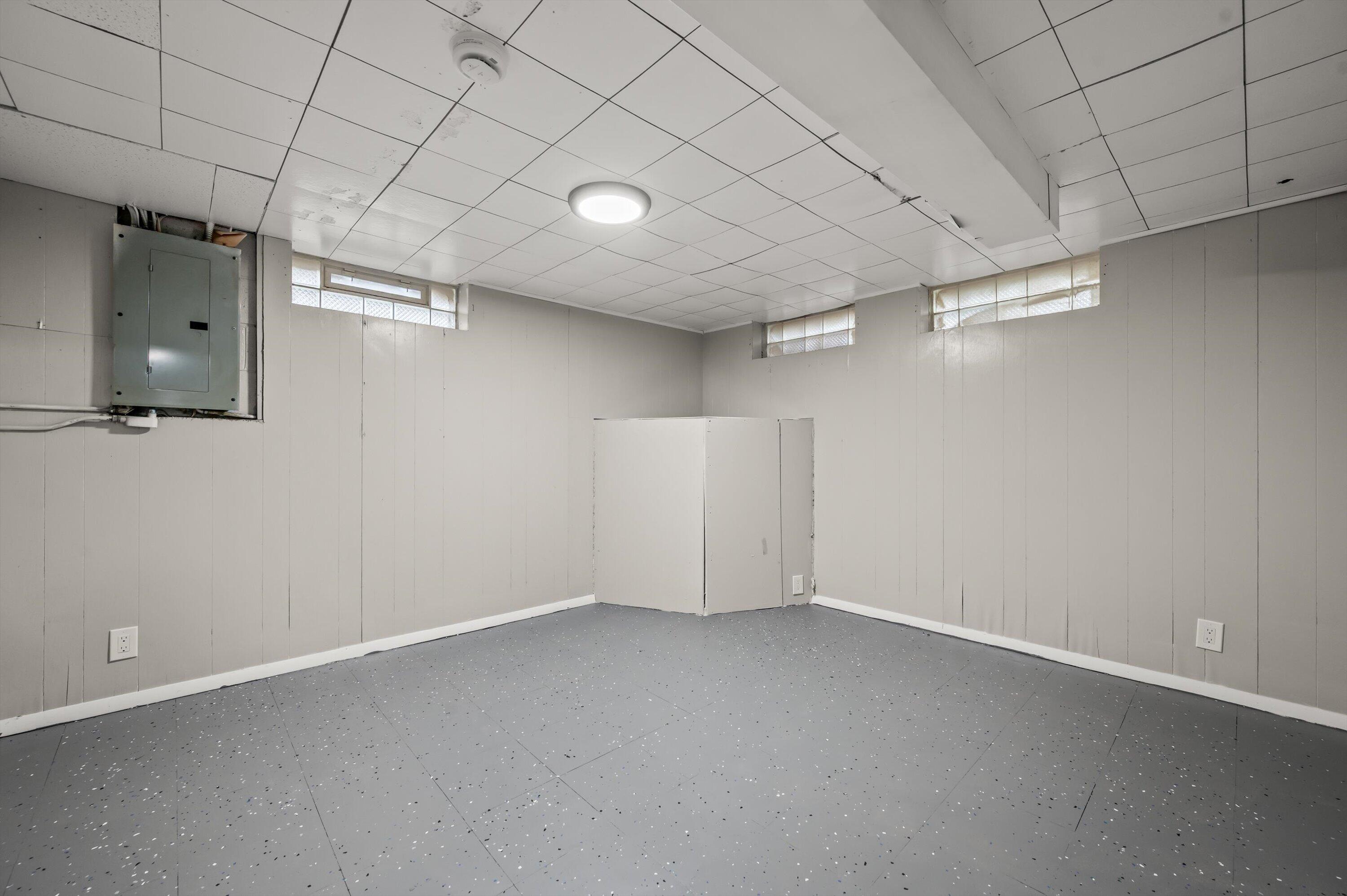 5863 North 62nd Street Milwaukee, WI 53218 - Photo 12 of 20 16-DSC7581