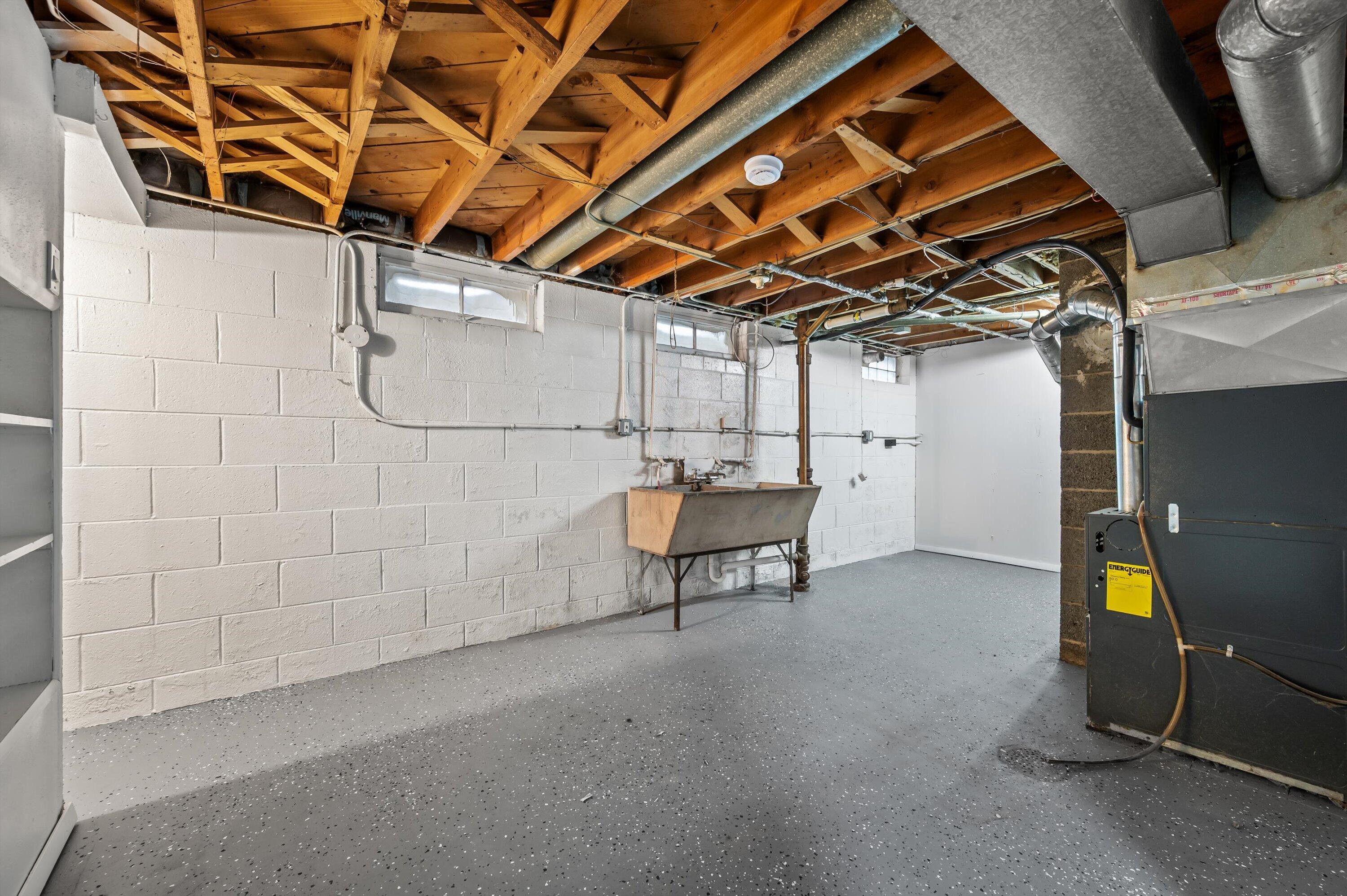 5863 North 62nd Street Milwaukee, WI 53218 - Photo 14 of 20 18-DSC7587