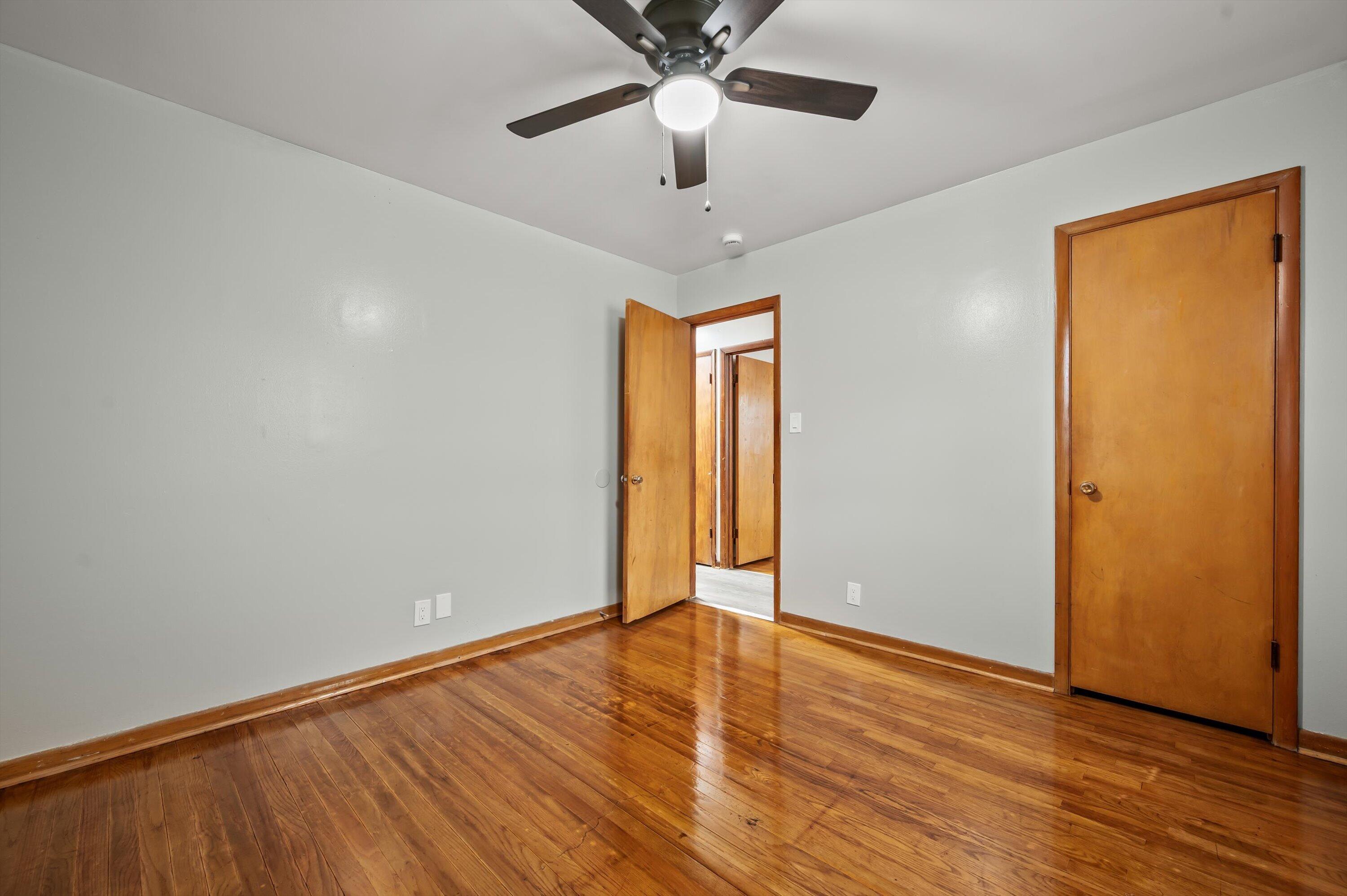 5863 North 62nd Street Milwaukee, WI 53218 - Photo 8 of 20 12-DSC7560