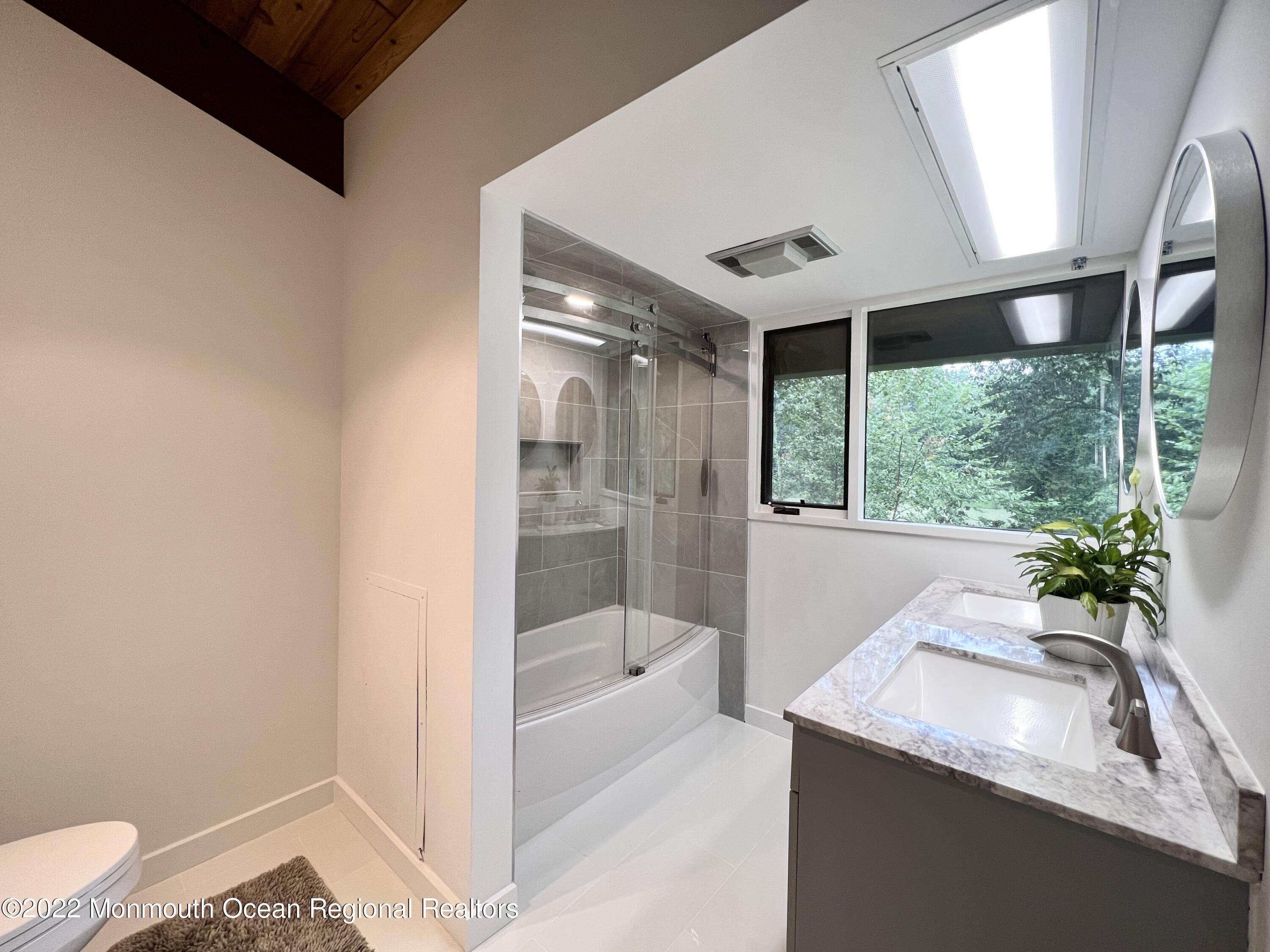 100 McCaffery Road Manalapan, NJ 07726 - Photo 26 of 45 2nd BA