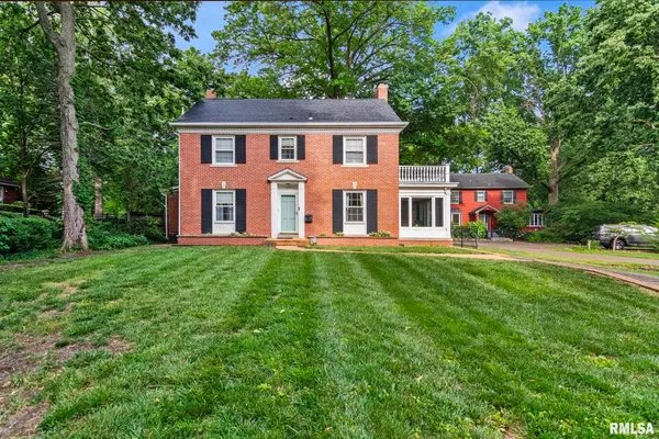 $650,000 | 1957 Outer Park Drive, Springfield, IL 62704