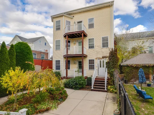 $375,000 | 58 Sutton Street, Unit 6, Providence, RI 02903