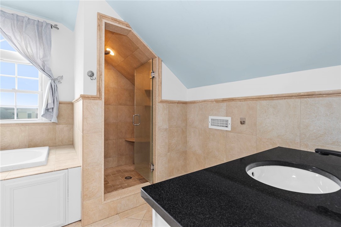 58 Sutton Street, Unit 6 Providence, RI 02903 - Photo 18 of 29