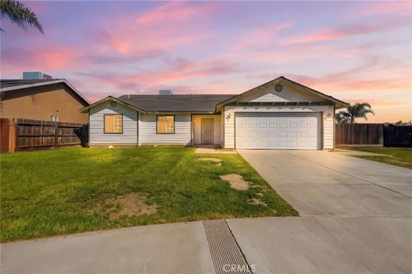 $350,000 | 1921 South Kerckhoff Way, Hanford, CA 93230