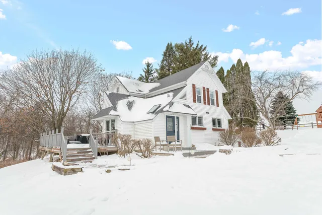 $725,000 | 3891 Birch Trail, Cross Plains, WI 53528