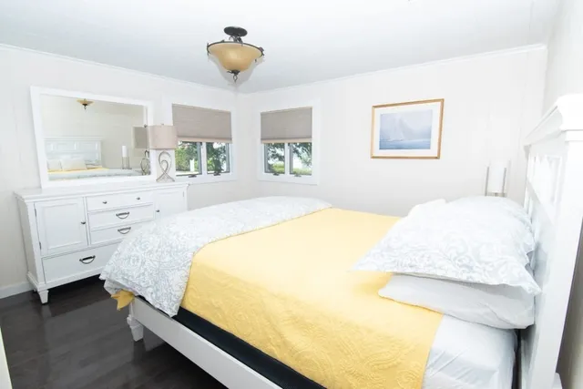 $2,700 | 15 Treasure Road, Narragansett, RI 02882