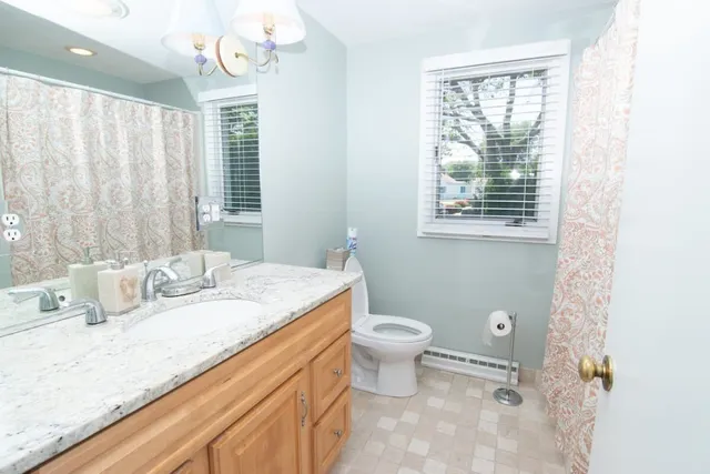 $2,700 | 15 Treasure Road, Narragansett, RI 02882